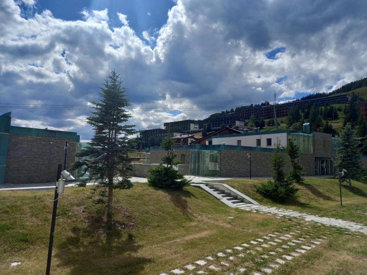 46 Vale C'E' Al Villaggio Olimpico Di 塞斯特雷 外观 照片