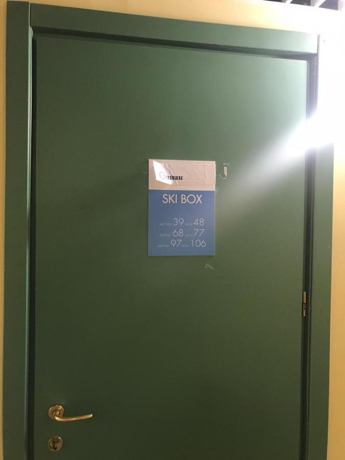 46 Vale C'E' Al Villaggio Olimpico Di 塞斯特雷 外观 照片